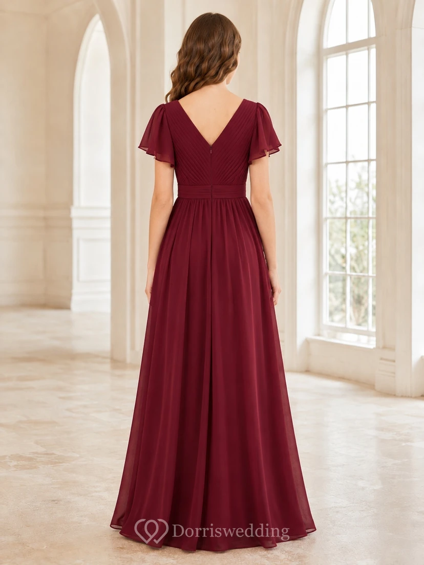 Robe de demoiselle d'honneur junior bordeaux, coupe trapèze, col en V, manches courtes froncées, style romantique view 2