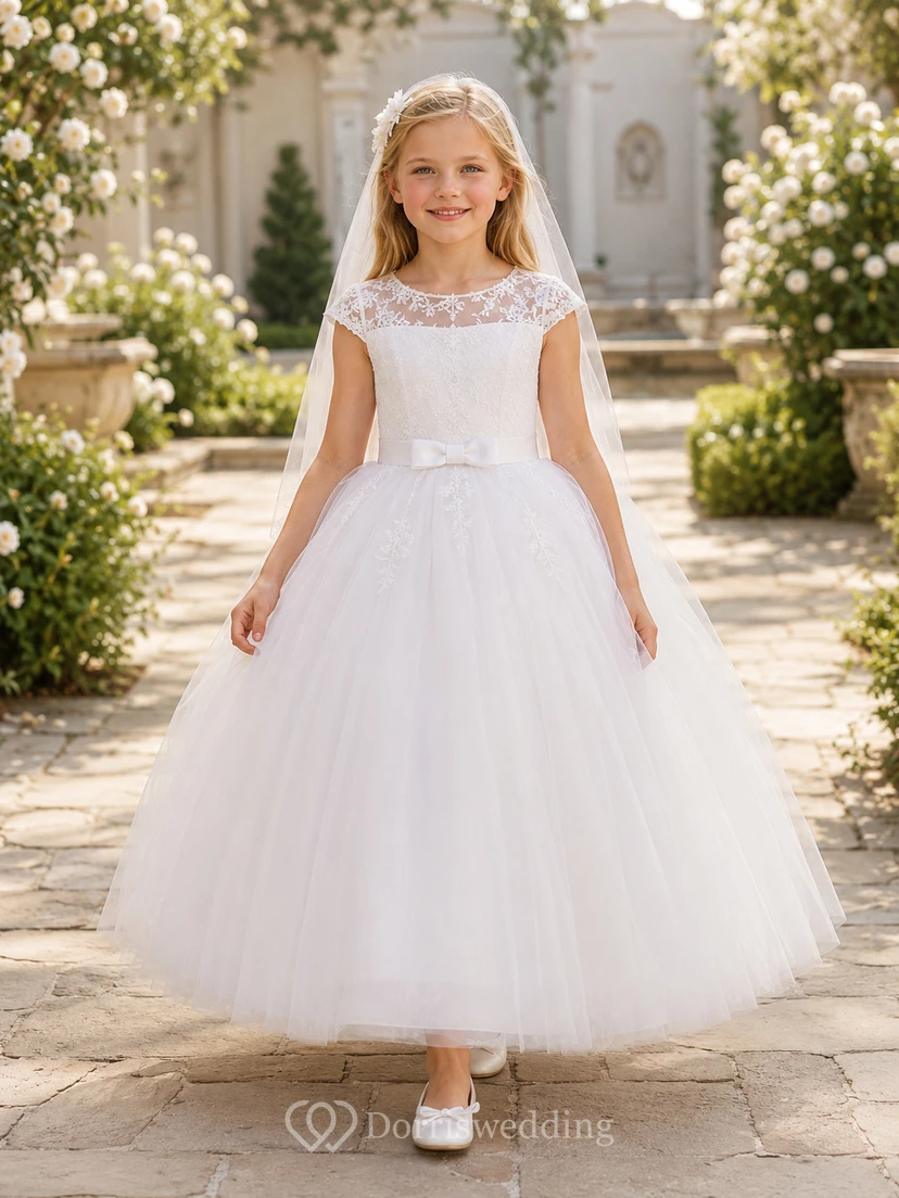 Blumenmädchenkleid aus Tüll mit floraler Spitze, kurzen Ärmeln und Knöchellänge, perfekt für Kommunion und Garten