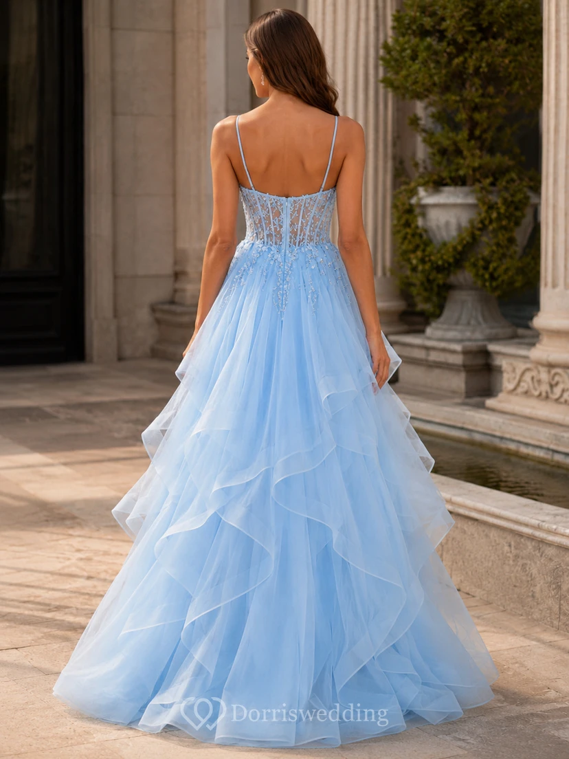 Ballkleid aus Tüll mit asymmetrischem Saum, Herzausschnitt und Kaskadenrüschen view 2
