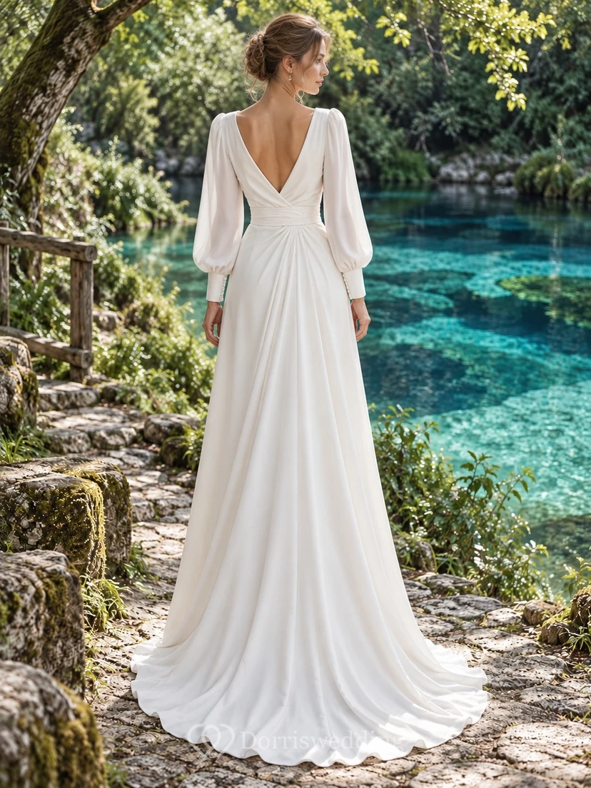 Vestido de novia sencillo de corte A con mangas largas, escote en V, gasa, drapeado lateral y cintura fruncida. view 2