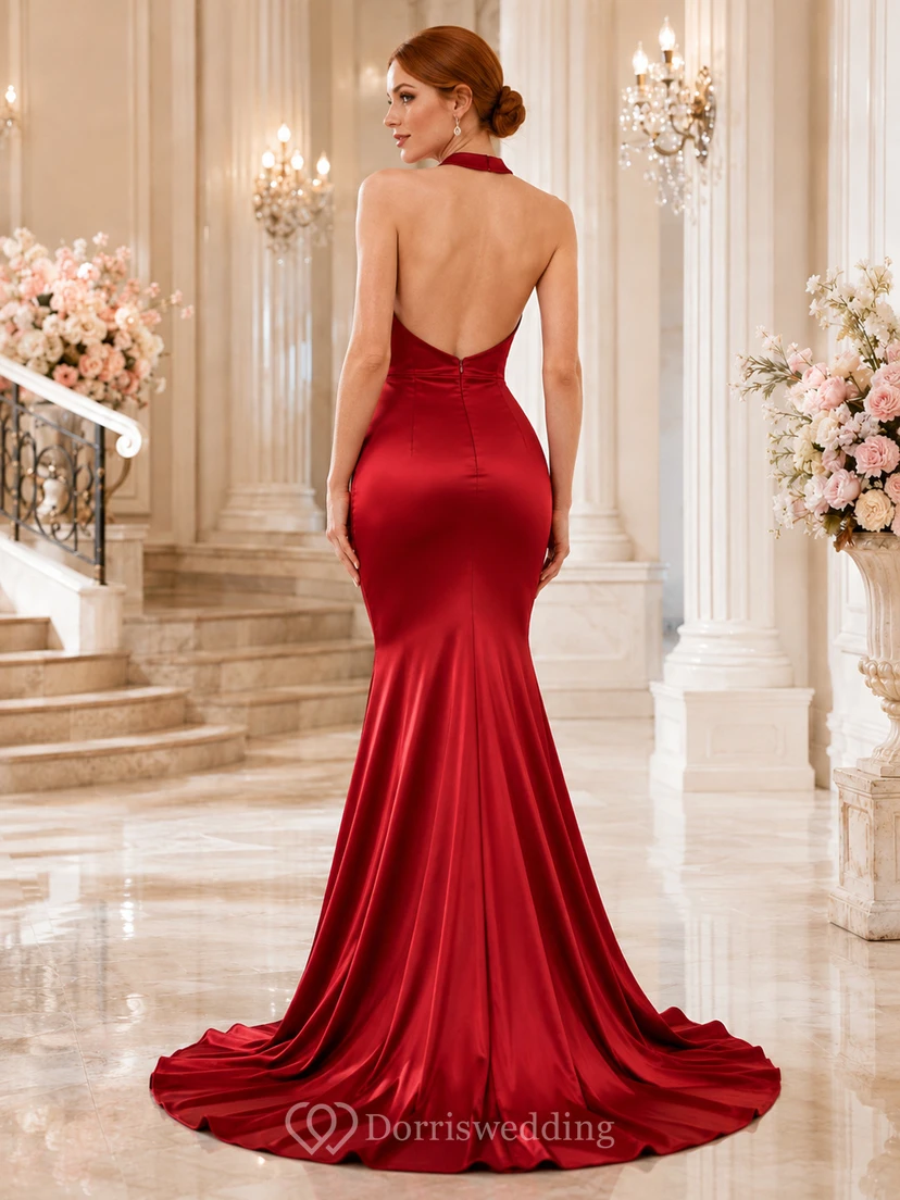 Robe de bal sirène rouge en satin à col halter et décolleté en goutte d'eau, longueur au sol view 2
