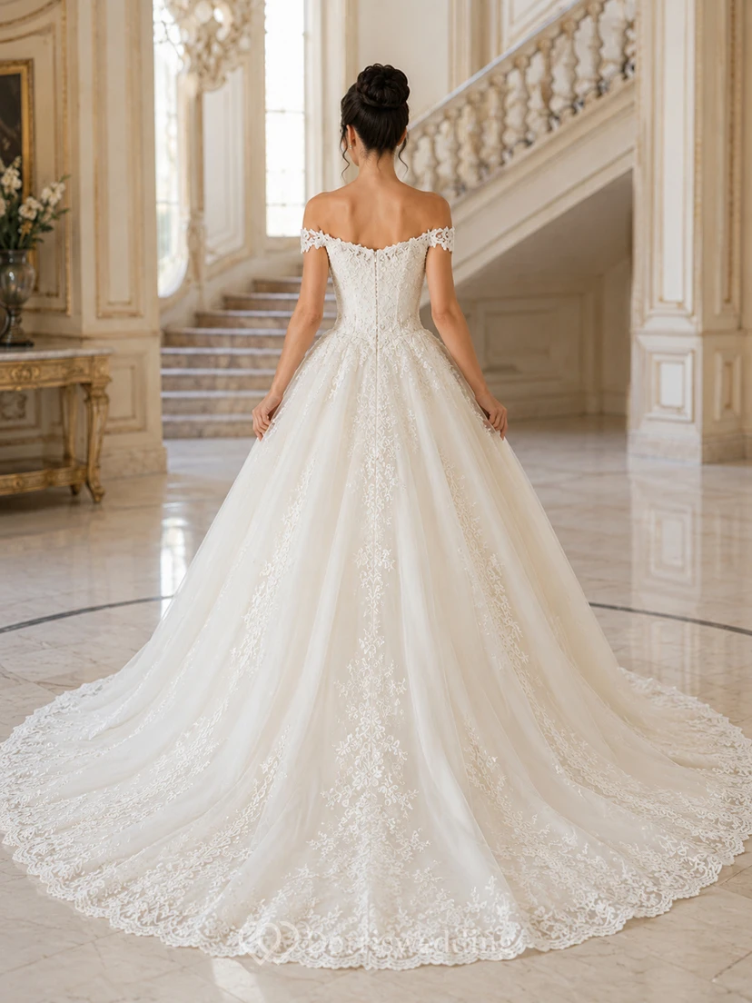 Robe de bal en dentelle florale à épaules dénudées et traîne cathédrale view 2