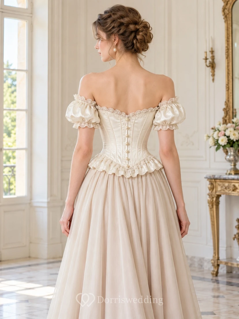 Corset vintage victorien ivoire à épaules dénudées et manches bouffantes, à volants et corset view 2