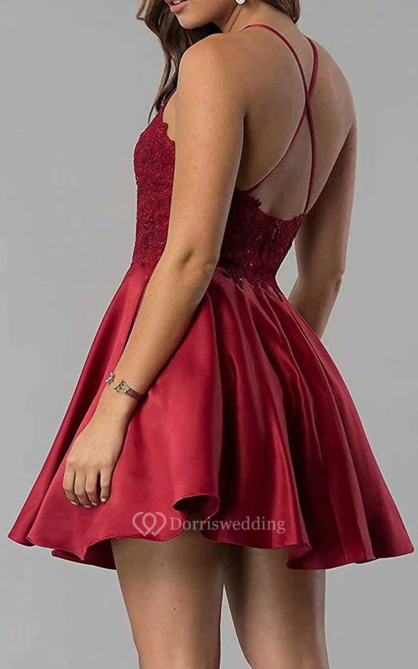 Robe de bal simple mini trapèze sans manches en satin et dentelle avec appliques view 2