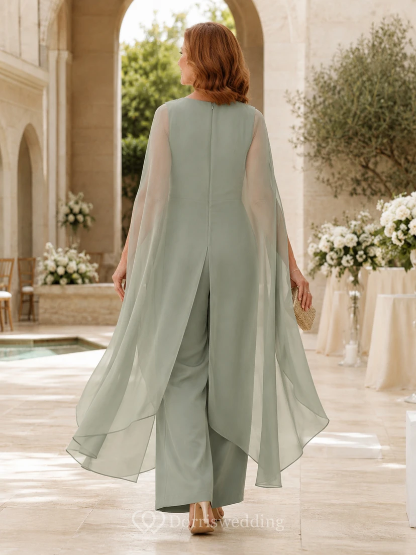 Salbeigrünes ärmelloses Chiffon-Cape-Hosenanzug-Set für die Mutter view 2