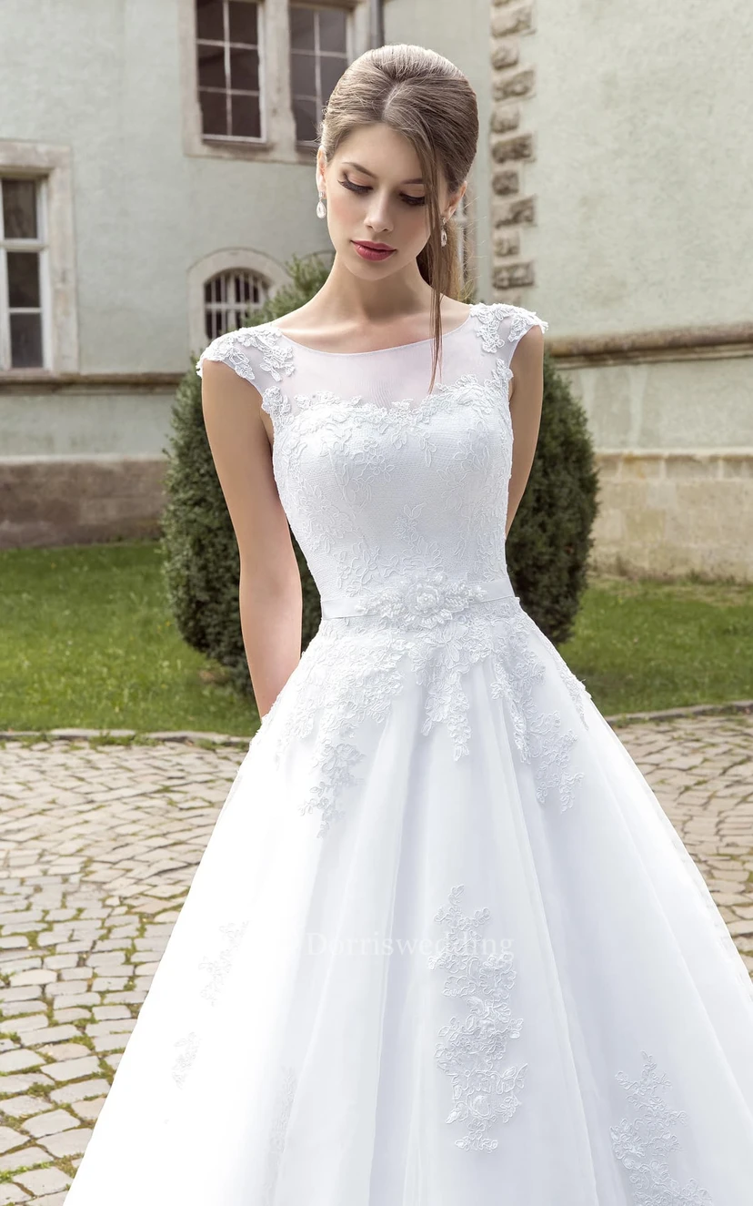 Robe sans manches trapèze à dos illusion et appliques view 2