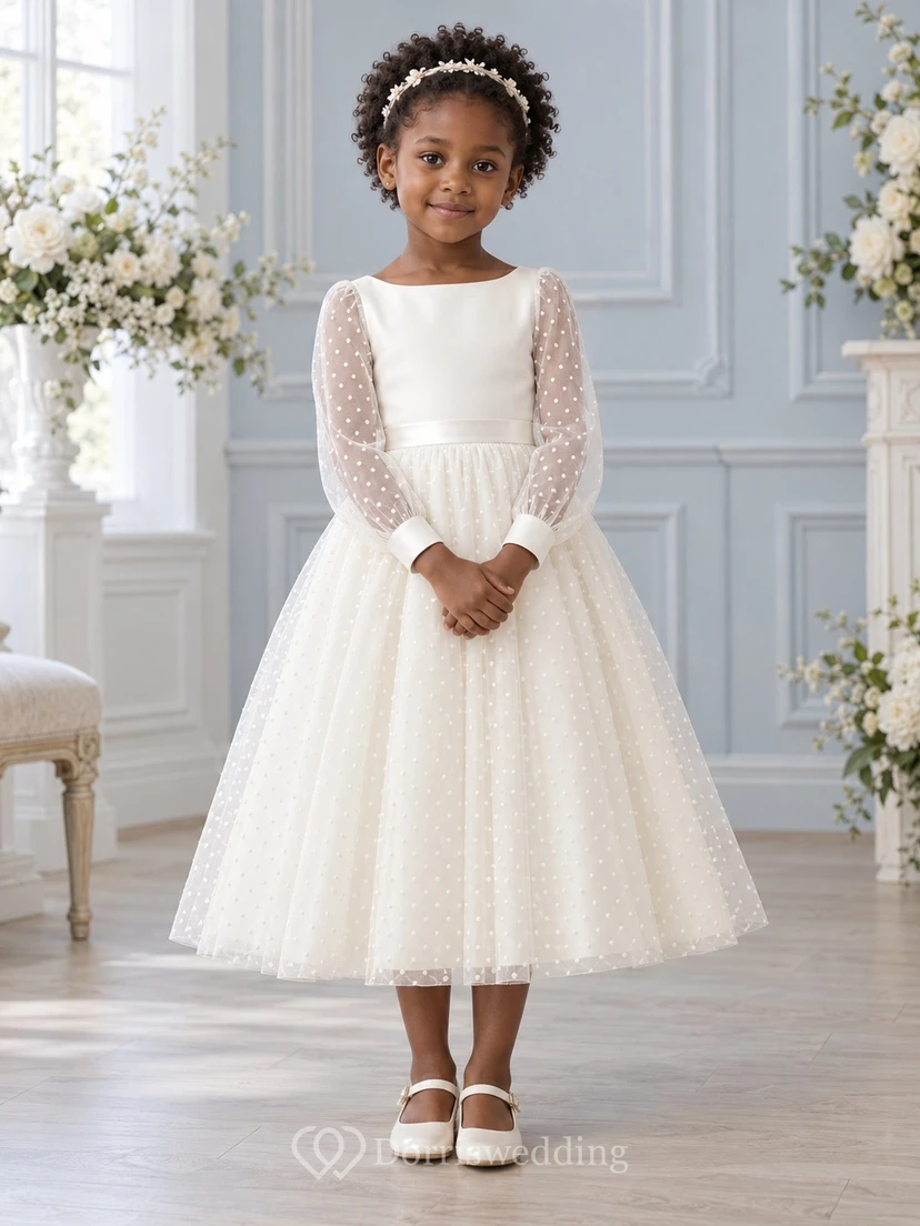Teelanges, langärmeliges, elfenbeinfarbenes A-Linien-Kleid aus Tüll mit Punkten, Schärpe und Schleife am Rücken für Blumenmädchen