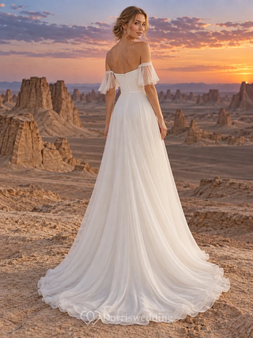 Vestido de novia sencillo de gasa con escote de hombros descubiertos y corte en A view 2
