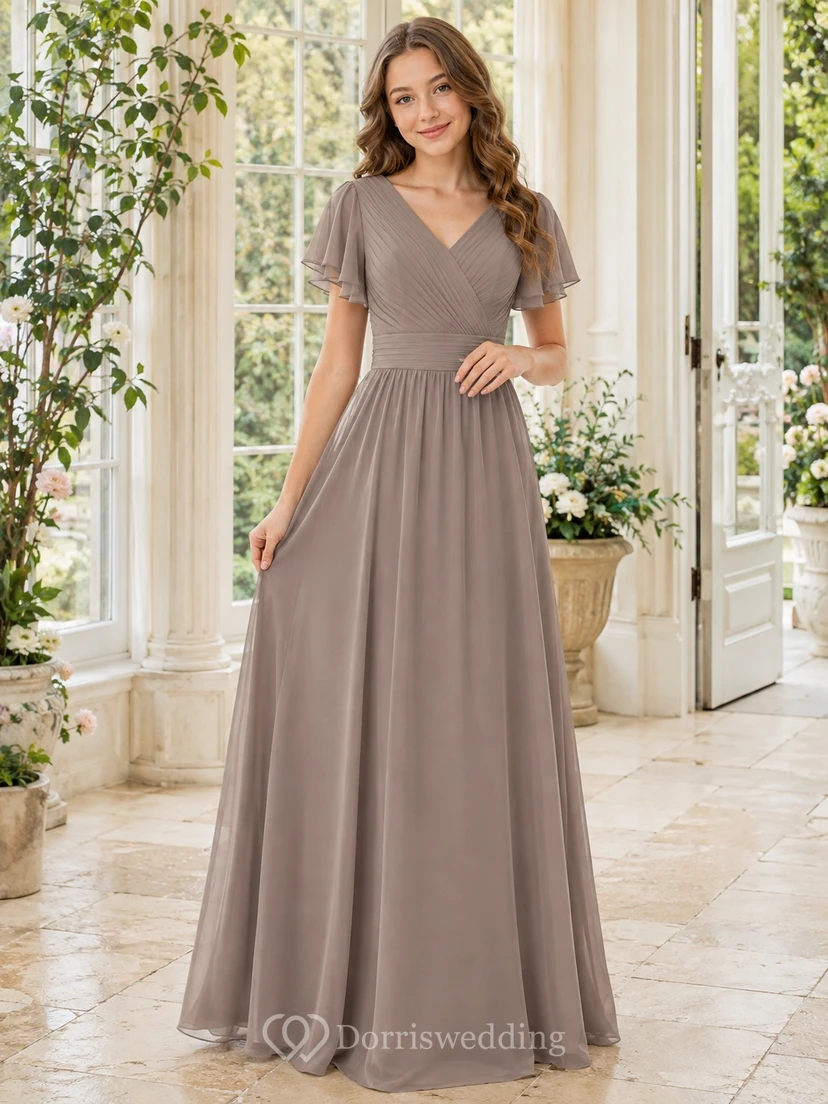 Robe de demoiselle d'honneur junior taupe, coupe trapèze, col en V, manches courtes froncées, élégante