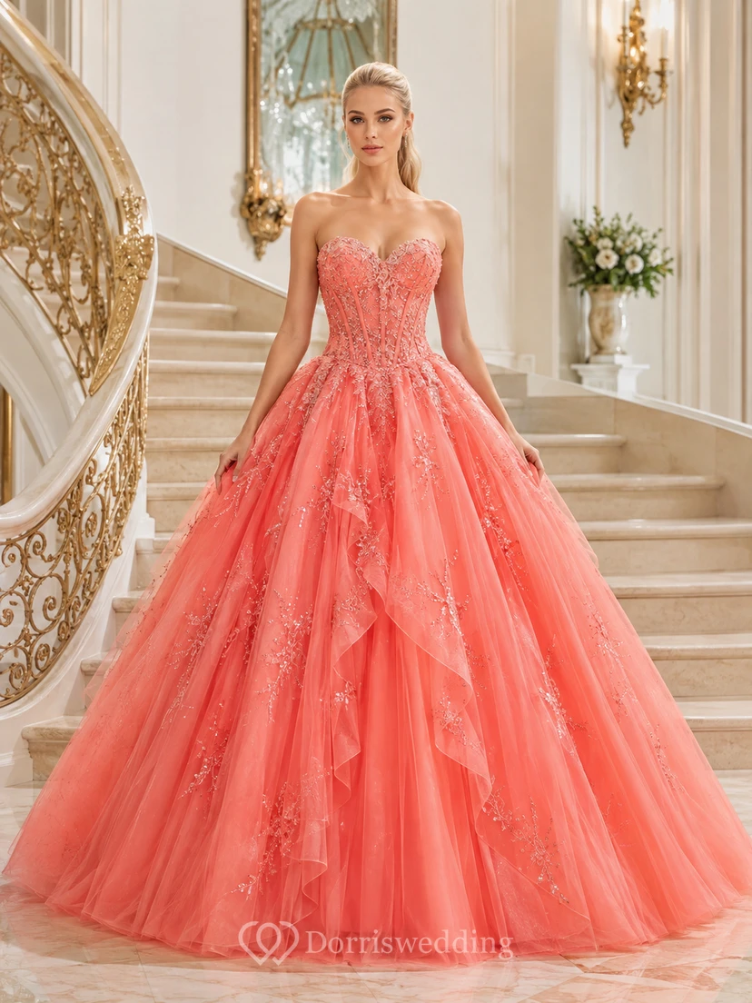 Vestido de quinceañera color coral sin tirantes, escote corazón, apliques de encaje, volantes, corsé, cola catedral