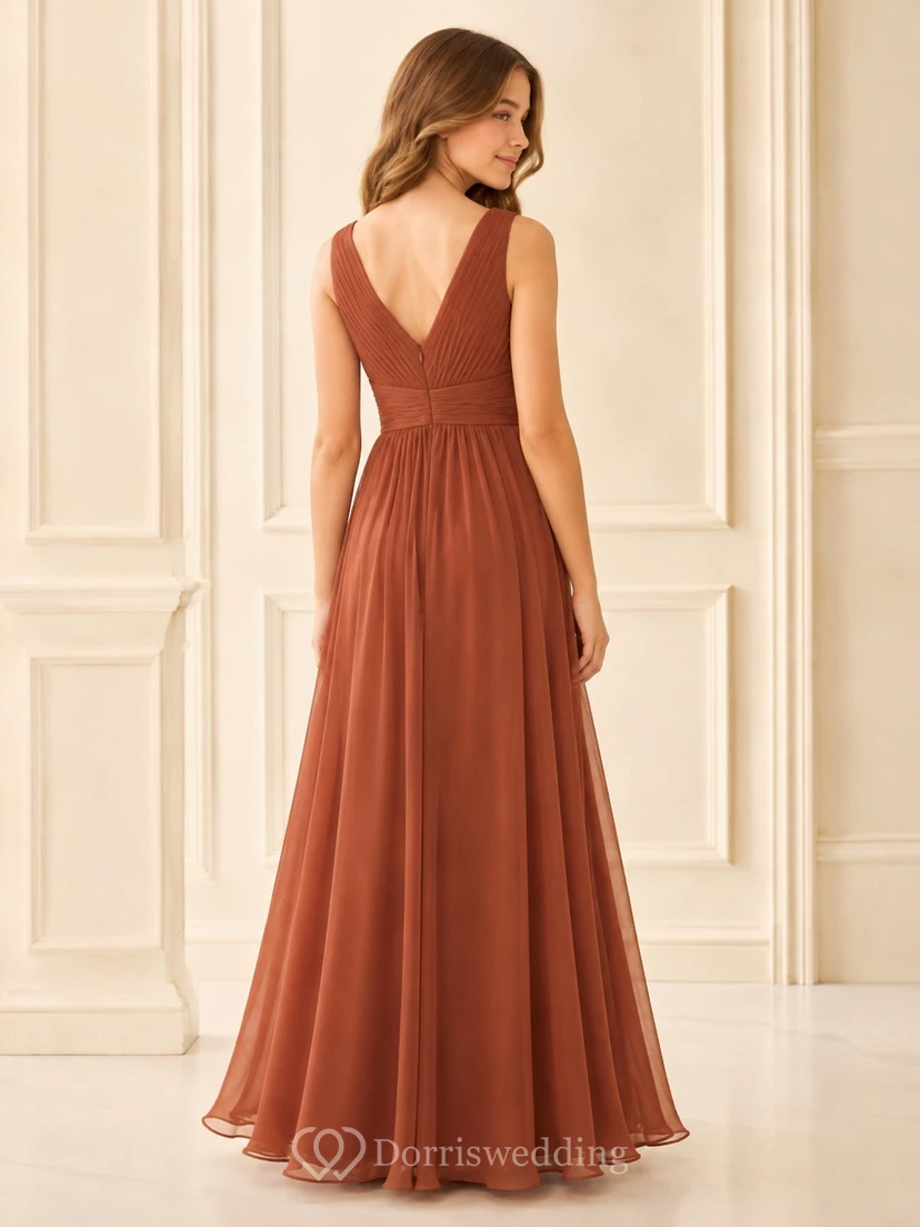 Vestido de dama de honor juvenil marrón, corte en A, escote en V, sin mangas, fruncido, elegante. view 2