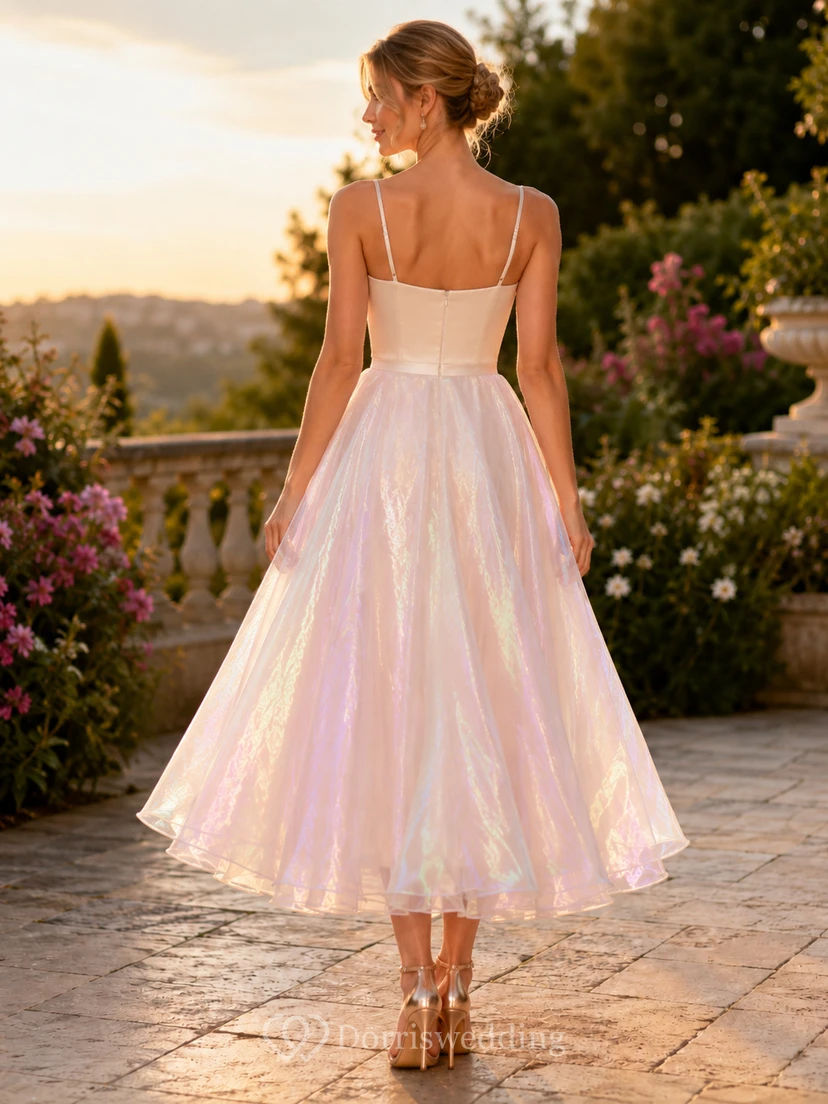 Robe midi d'invitée en organza irisé rose perle à col carré view 2