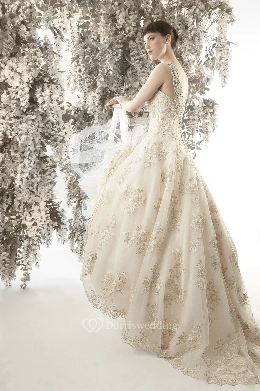 A-Line Floor-Length Appliqued Sleeveless Lace Wedding Dress With Low-V Back And Chapel Train