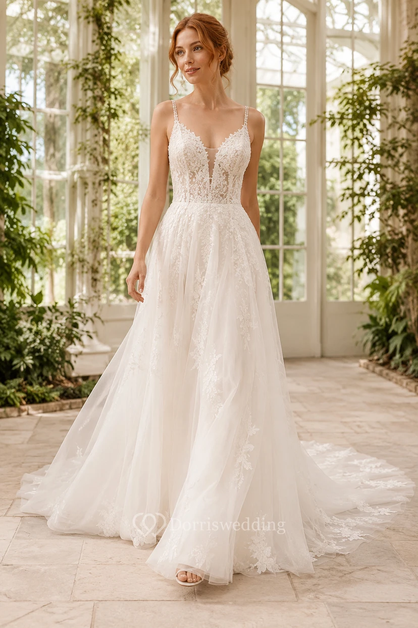 Robe de mariée en tulle coupe A avec corsage en dentelle à col en V et dos nu