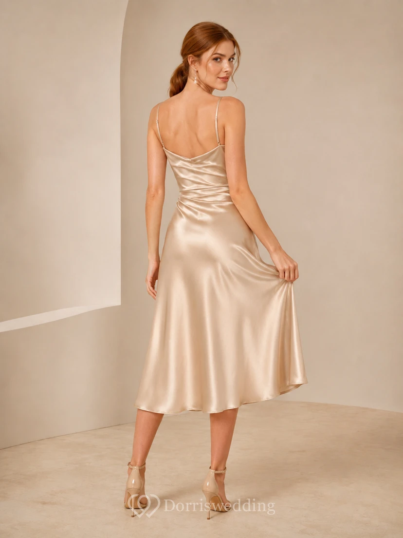 Robe de cocktail midi nuisette en satin champagne à col bénitier view 2