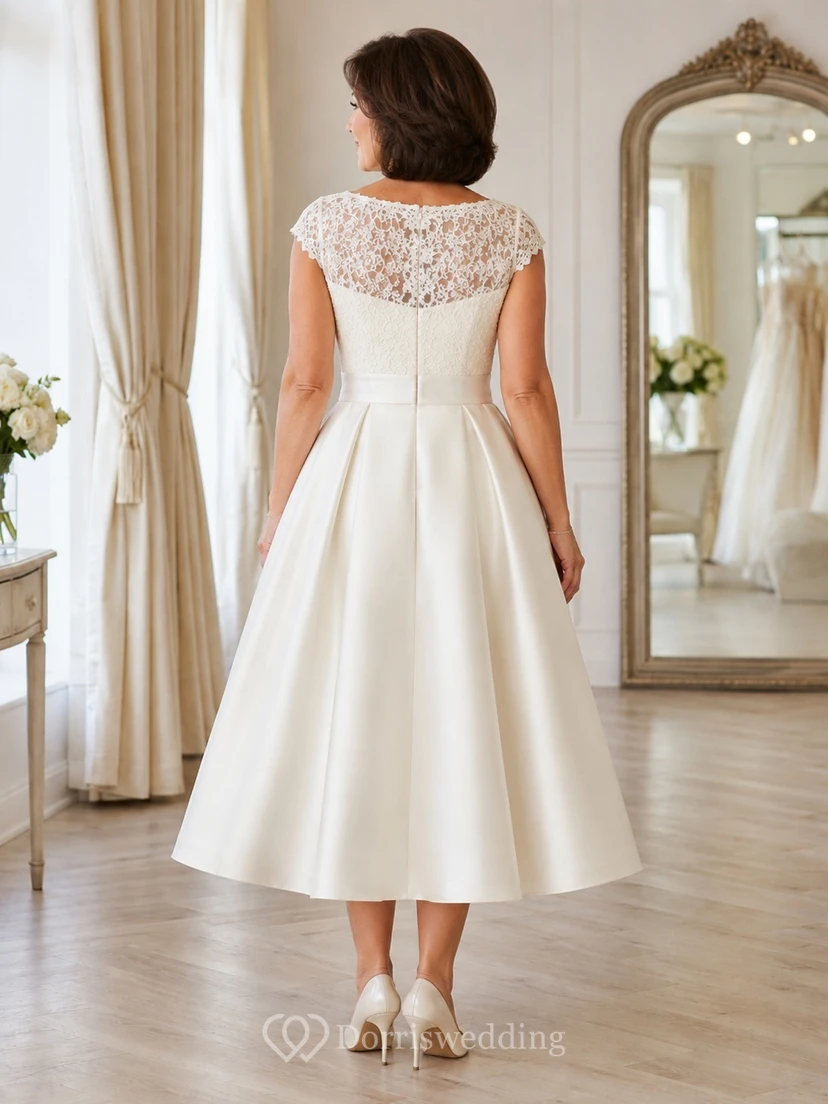 Vintage-Hochzeitskleid aus Satin in Übergröße für ältere Bräute: Teelänge, U-Boot-Ausschnitt, kurze Ärmel, A-Linie. view 2