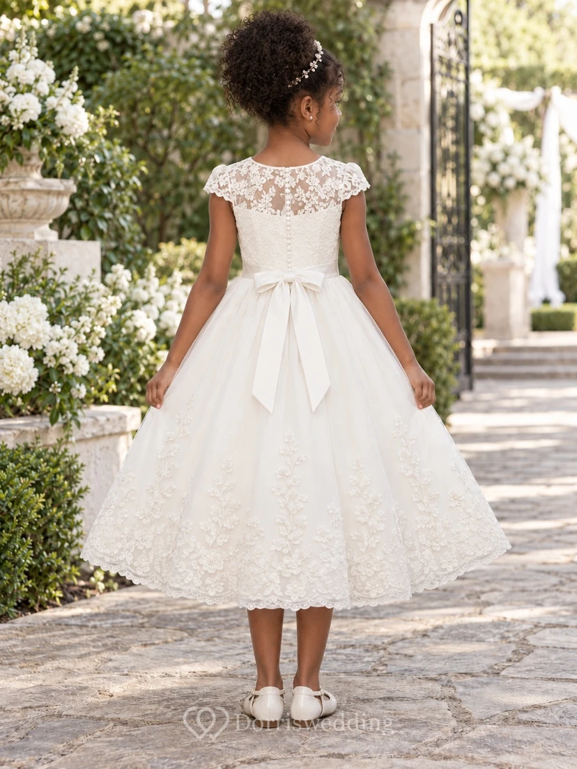Teelanges elfenbeinfarbenes A-Linien-Kleid aus Spitze und Tüll mit kurzen Ärmeln, Illusionsausschnitt und Muschelsaum für Blumenmädchen view 2