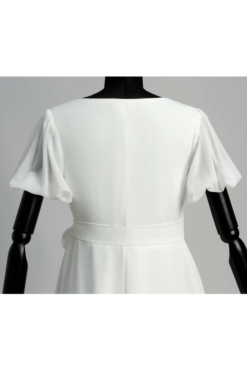 Robe de mariée trapèze à manches courtes bouffantes view 10
