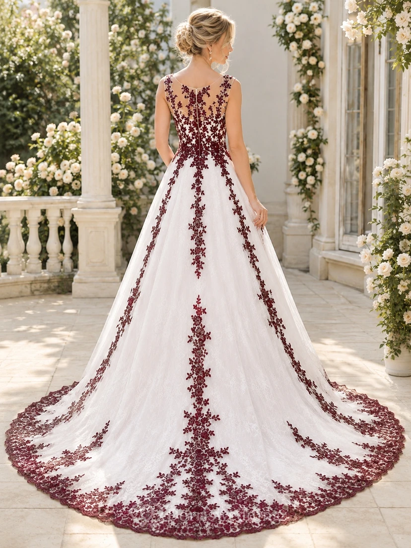 Robe de mariée bordeaux en tulle brodé, col en V, sans manches, coupe trapèze, traîne, en tulle brodé. view 2