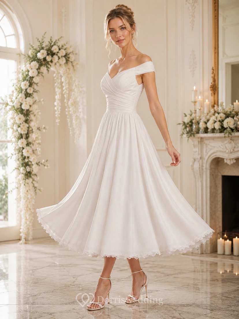 Robe de mariée en satin mi-longue, sans manches, à col en V et boutons dans le dos view 5