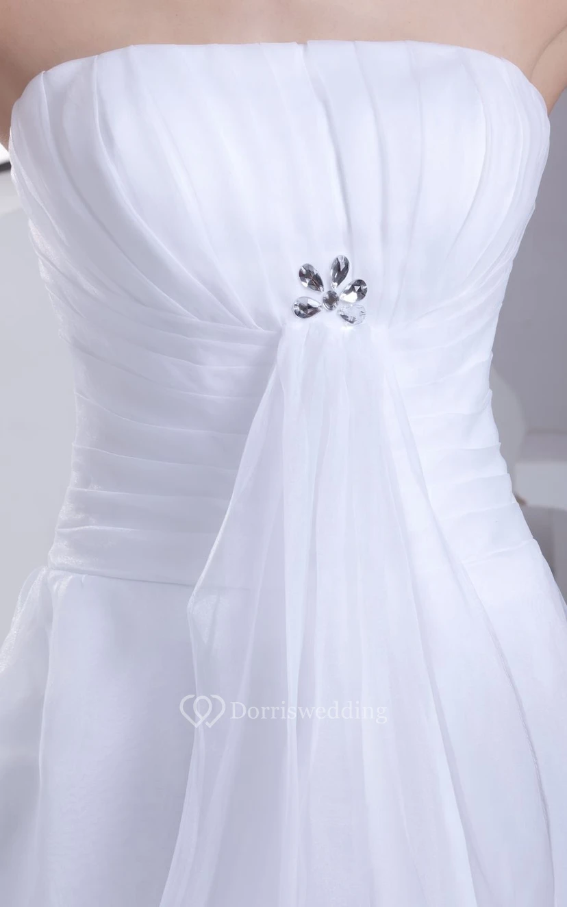 Vestido de hadas sin tirantes de corte A fruncido con superposición de pedrería y tul. view 8