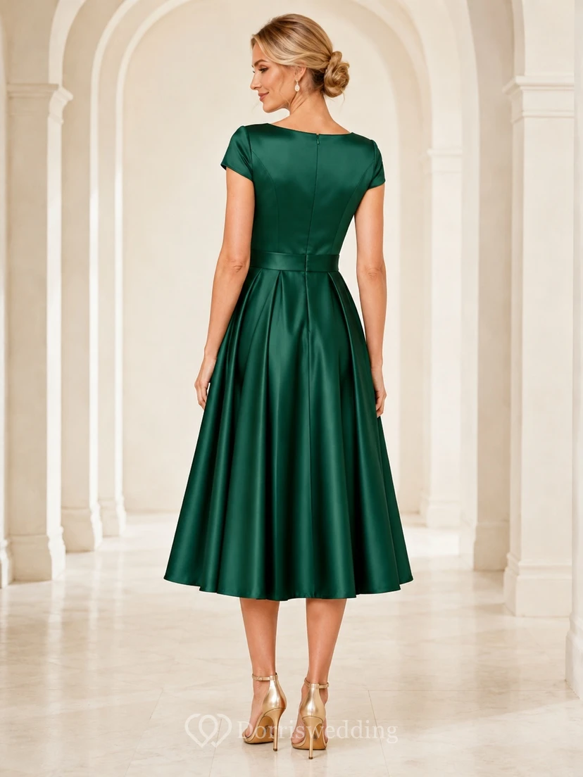 Robe de soirée en satin émeraude, manches courtes, col carré, coupe trapèze, longueur thé view 2
