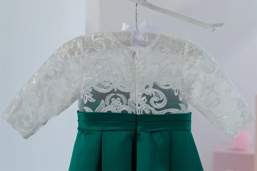Scoop-neck Short-sleeve Two-Tone Peacock Empire Flowergirl Dress view 6