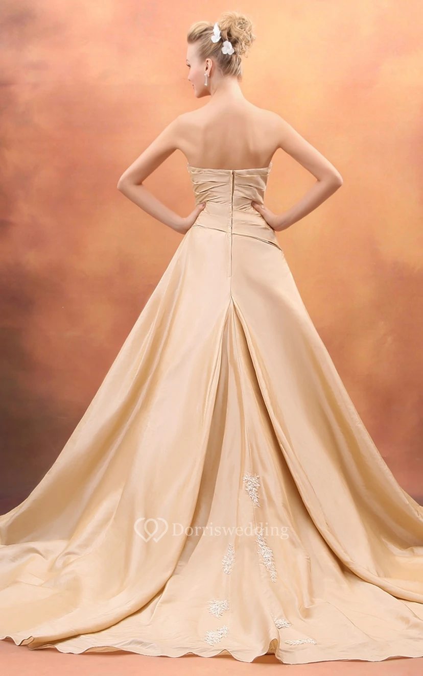 Taffeta Sweetheart A-Line Mother Of Bride Dress With Ruching and Chapel Train view 4