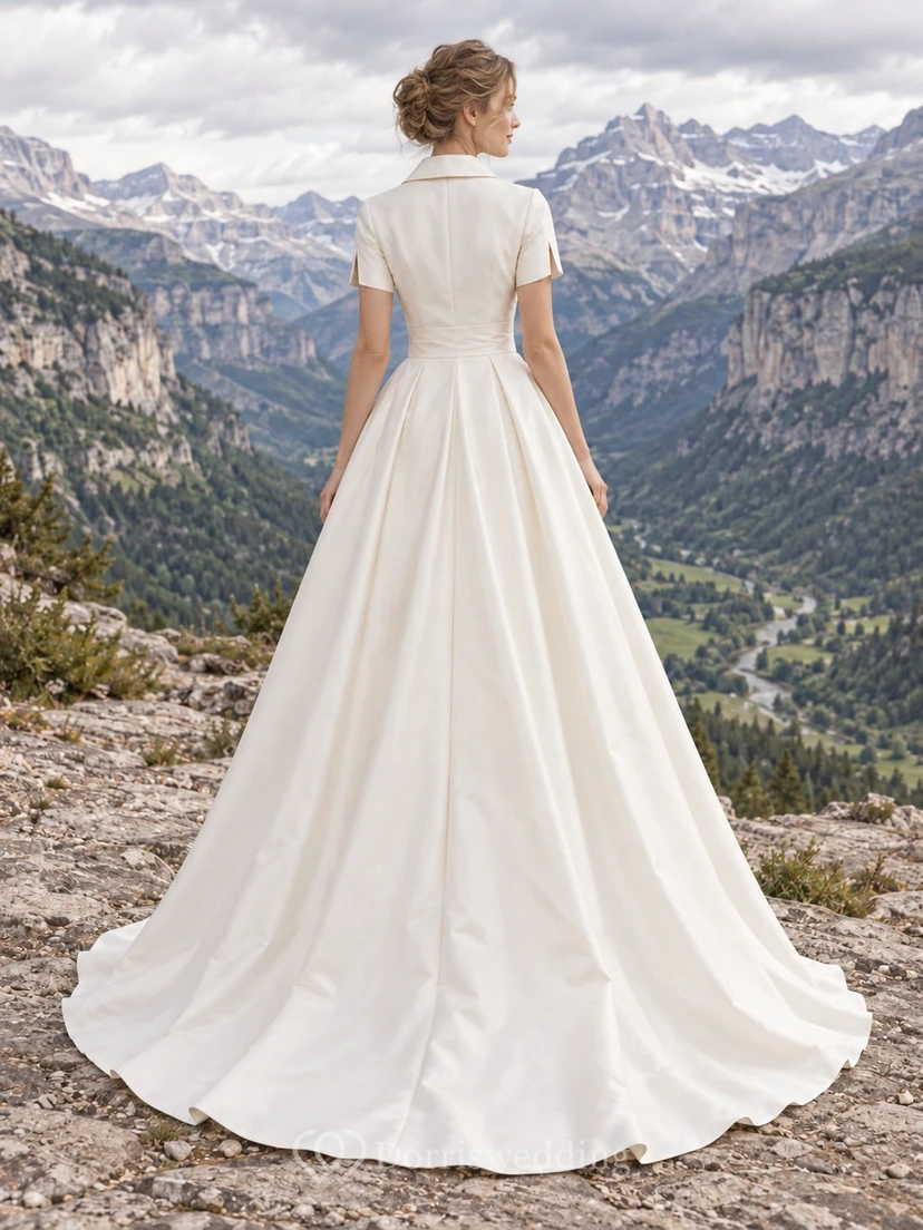 Vestido de novia sencillo de tafetán con escote en V y corte en A, manga corta view 2