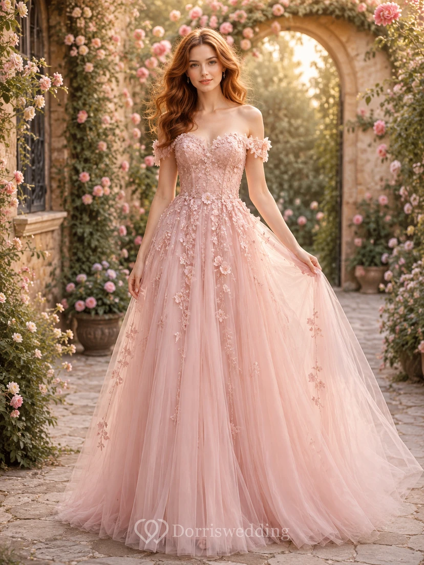 Vestido de fiesta formal romántico de corte A con cola, escote Bardot, tul con apliques florales, escote Bardot y escote A.