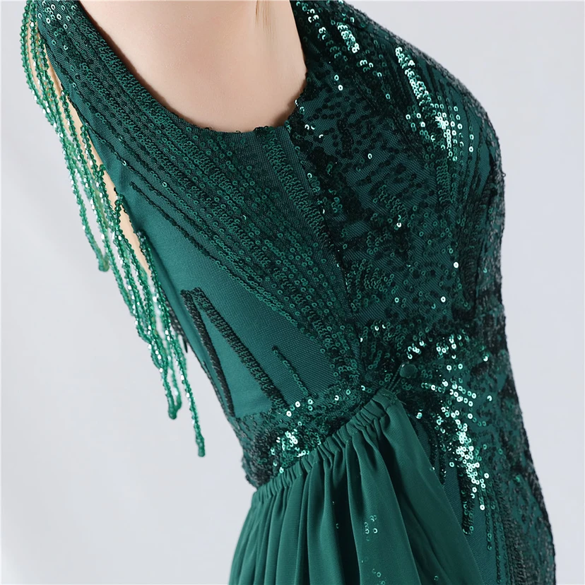 Paillettenbesetzte Blumen auf der Rückseite, Perlenstickerei mit Cape, Abendkleid für die Jahreshauptversammlung view 18
