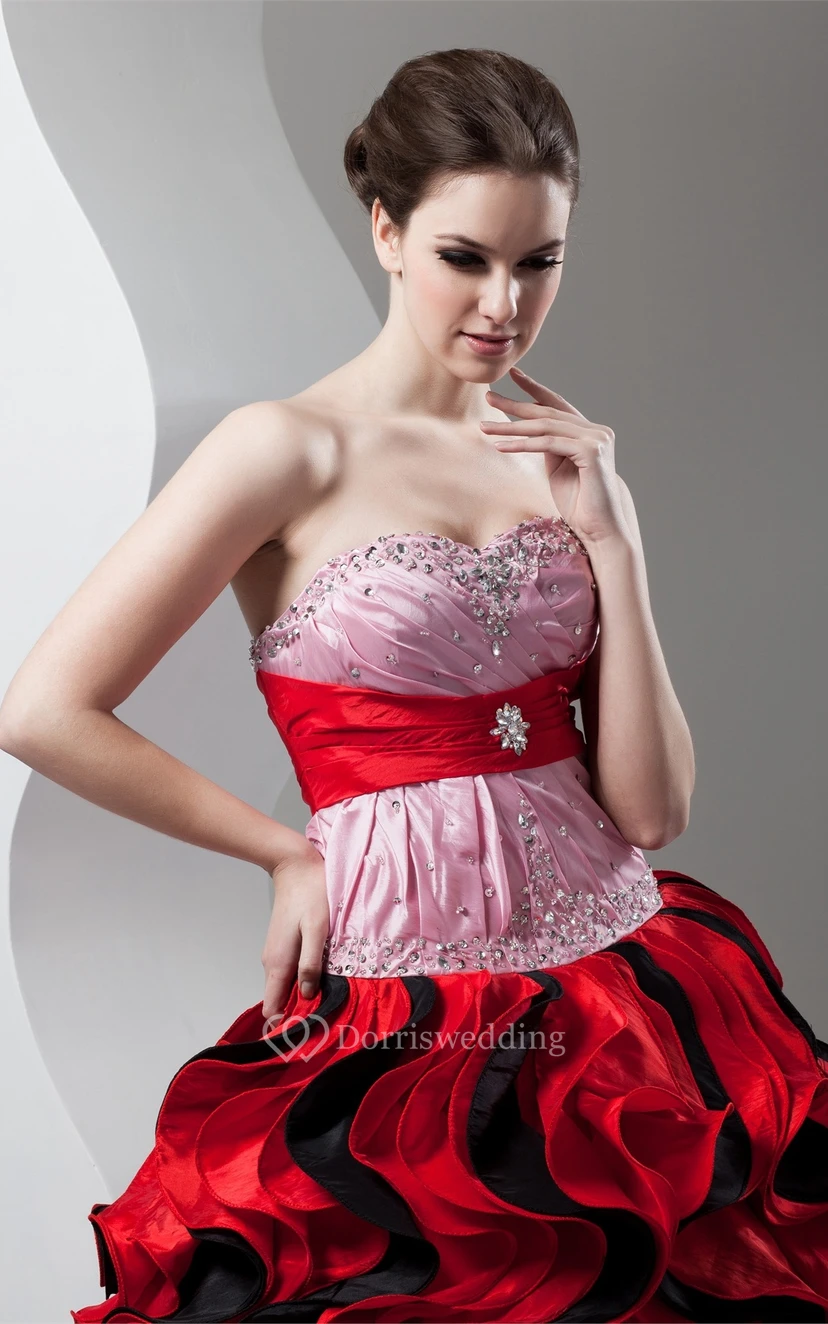 Mute-Color Ruffled Stress and Ball-Gown With Broach view 8