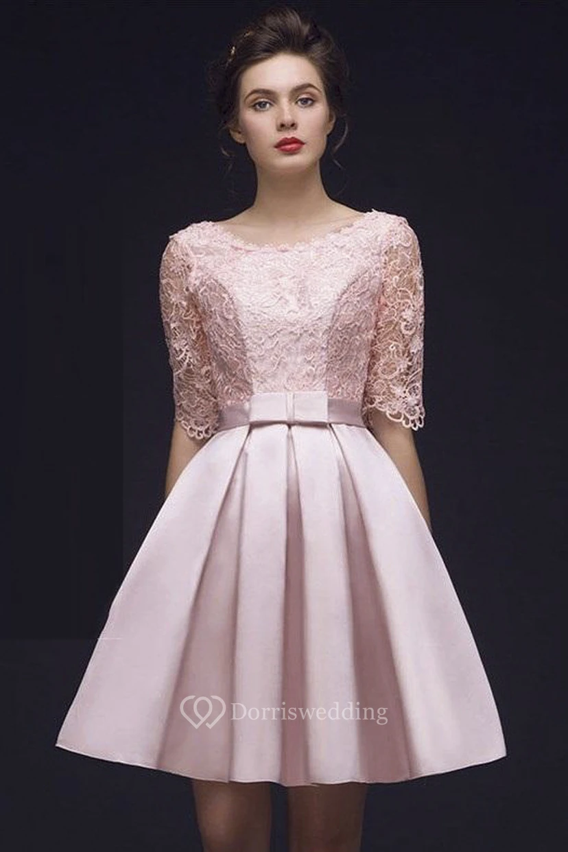 Vestido corto hasta la rodilla con corsé de encaje, lazo y manga corta.