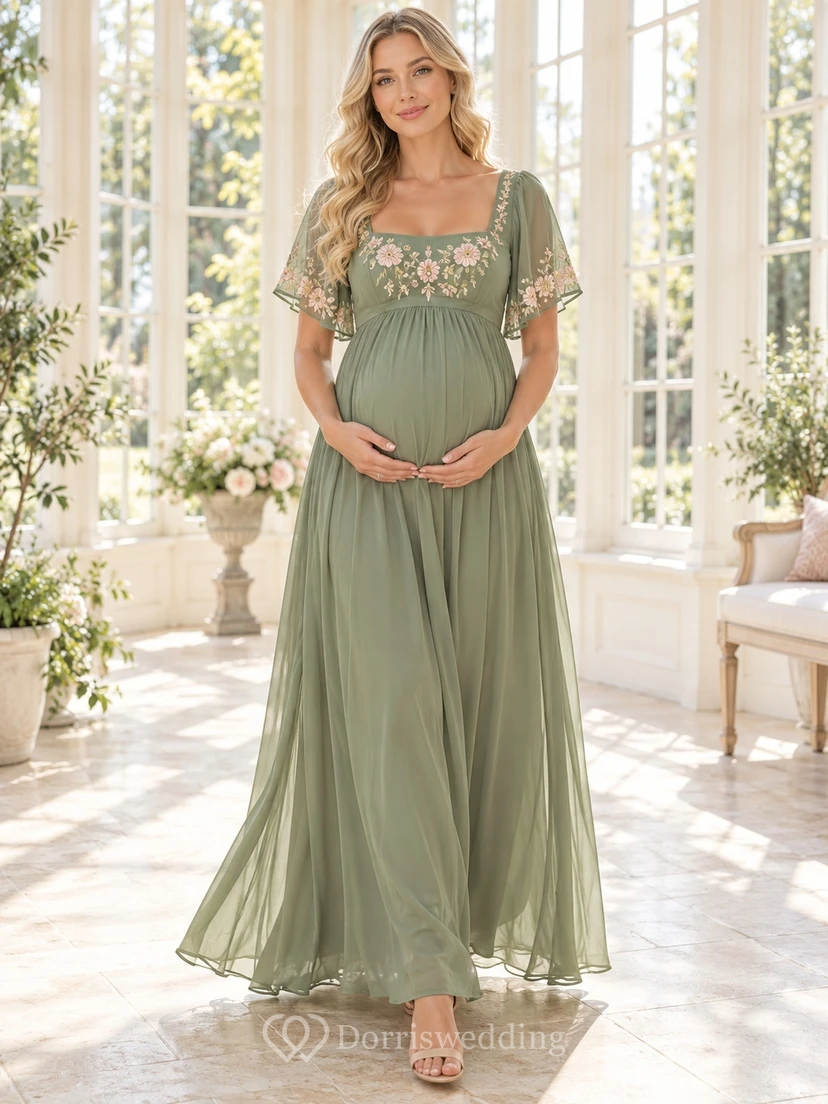 Vestido de gasa premamá con cuello cuadrado, bordado floral color salvia y mangas con volantes