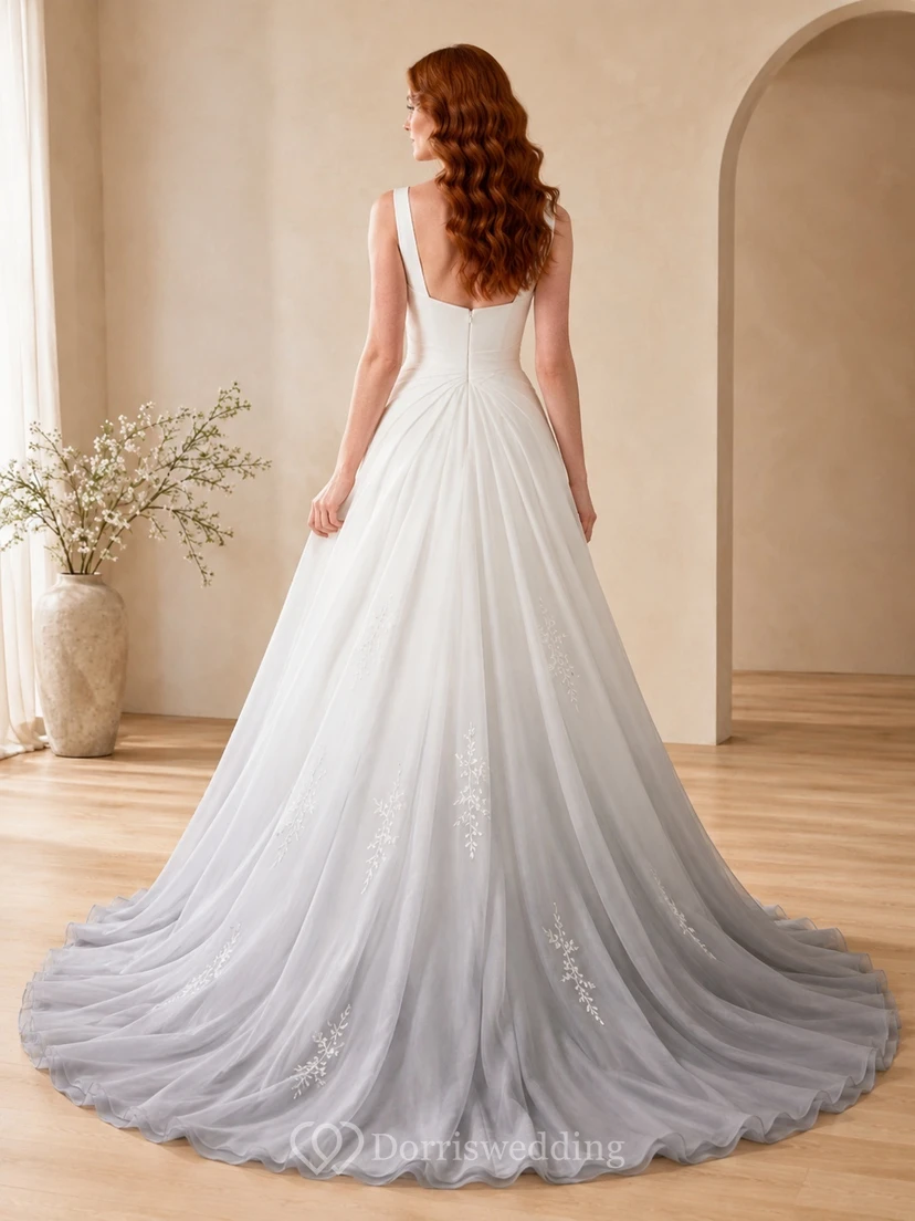 Silbernes, schlichtes, plissiertes A-Linien-Brautkleid aus Satin mit eckigem Ausschnitt für standesamtliche Trauungen view 2