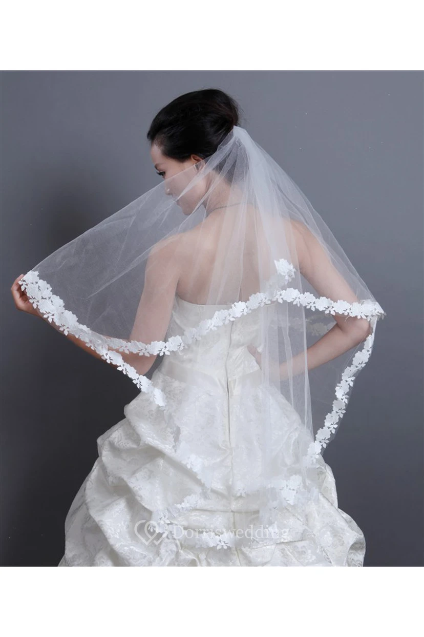Elbow Length Lace Applique Soft Tulle Veil view 2