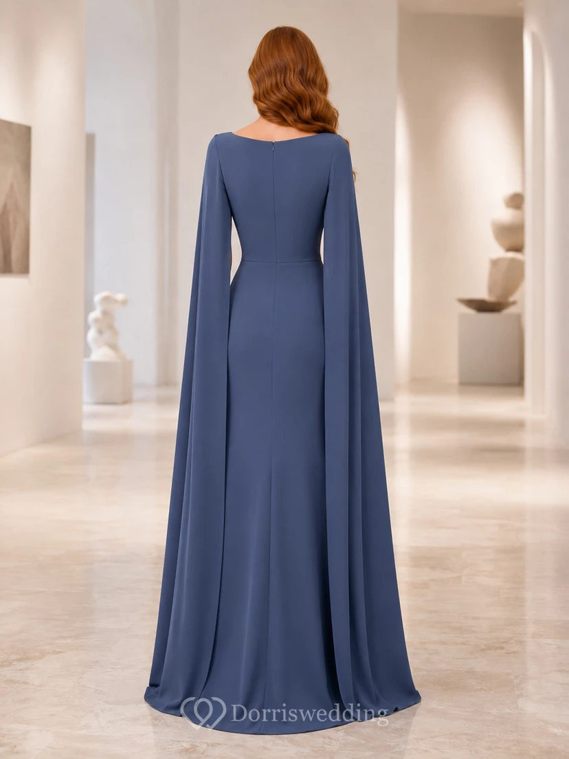 Robe de soirée cape en crêpe bleu acier à manches longues view 2