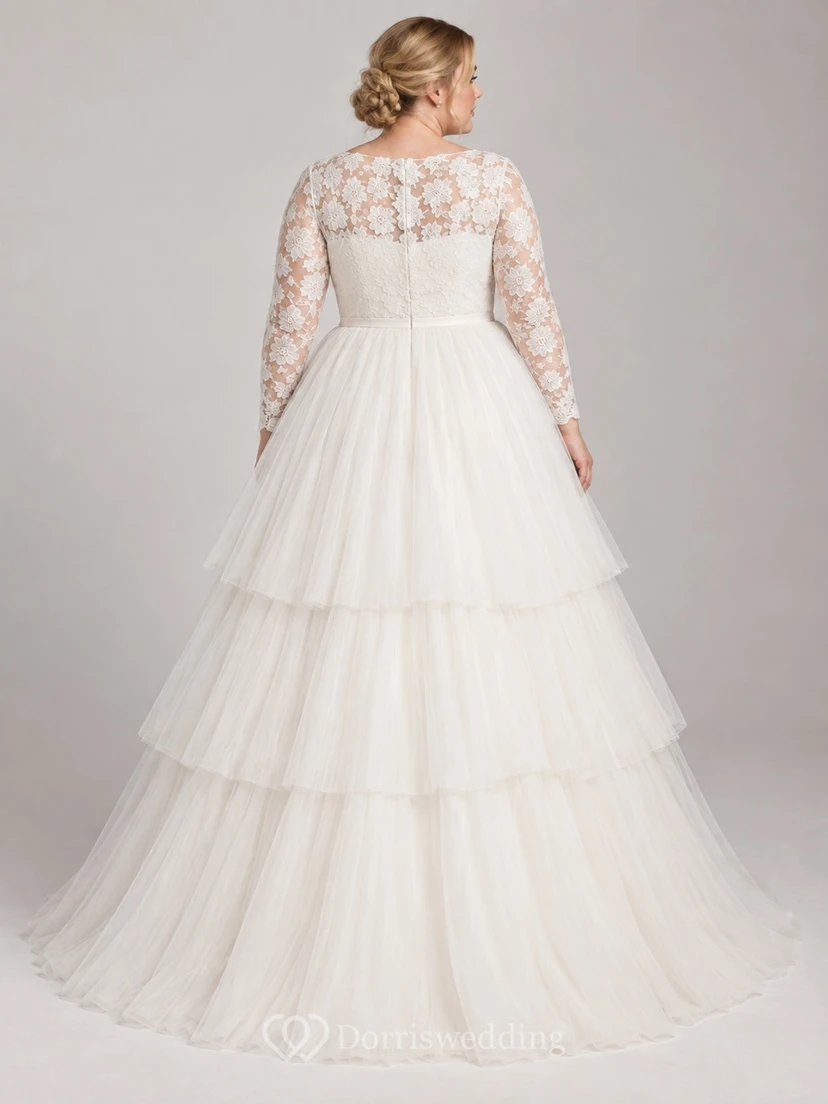 Vestido de novia de encaje de manga larga con escote redondo discreto y falda de tul escalonada en línea A. view 2