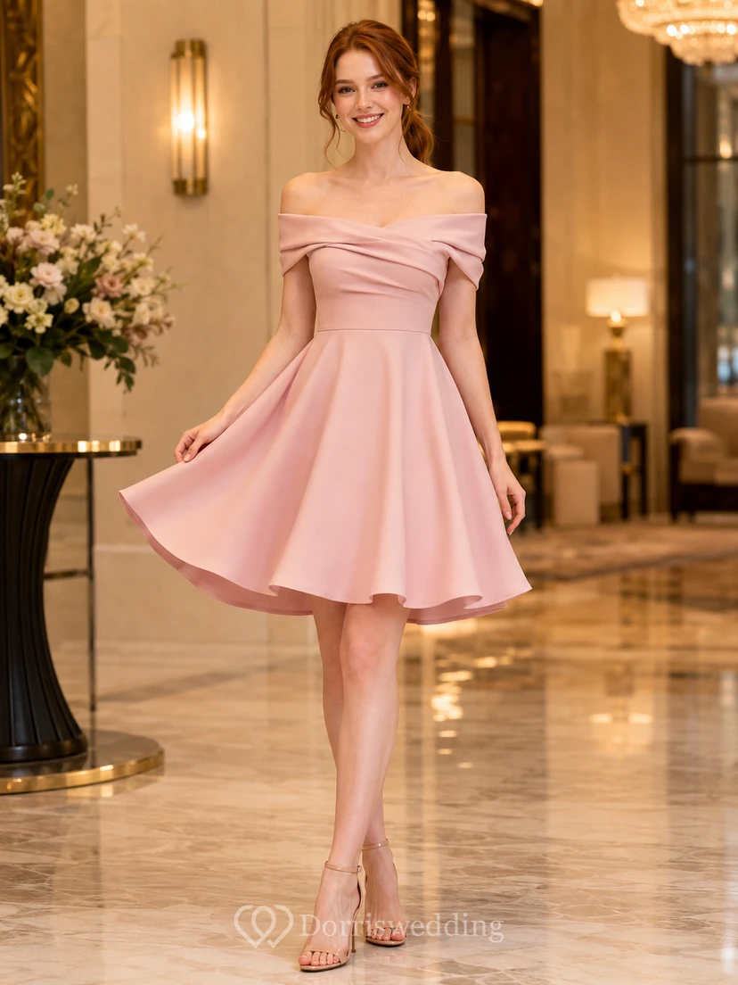 Vestido de cóctel ajustado con falda acampanada y hombros descubiertos en tono rosa empolvado