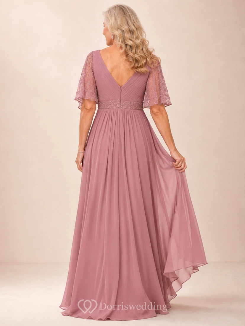 Altrosafarbenes, bodenlanges, romantisches A-Linien-Chiffonkleid für die Großmutter der Braut mit V-Ausschnitt und perlenbesetzten Volantärmeln view 2