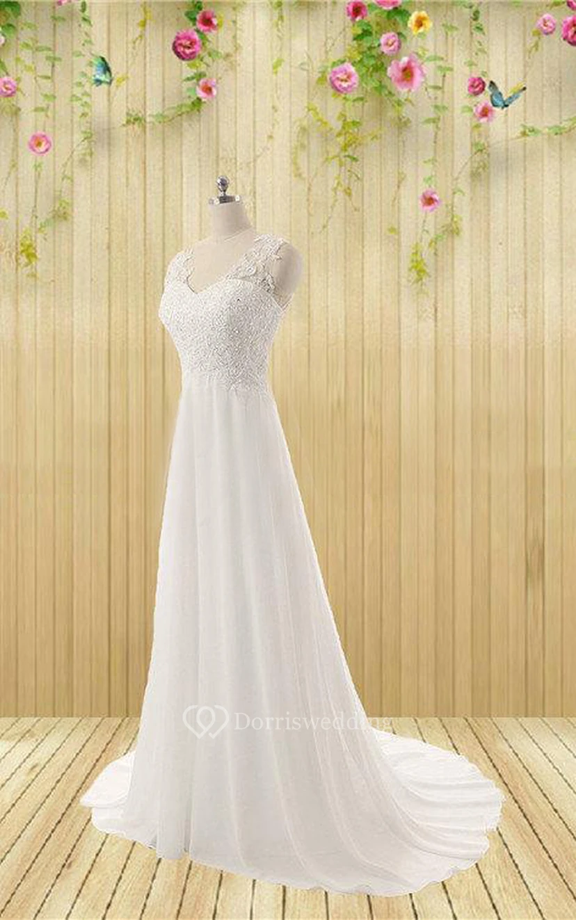 Robe de mariée sans manches à décolleté en V ornée de strass appliqués view 2