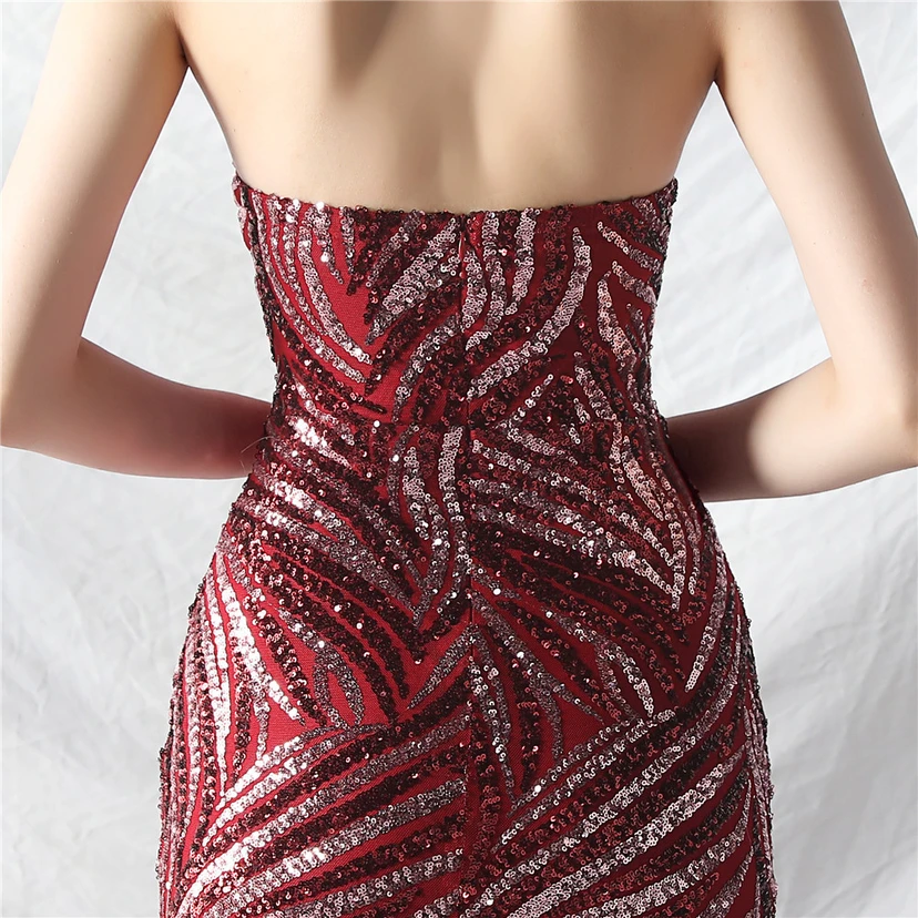 Schwer gearbeitetes, perlenbesetztes Abendkleid aus Netzgewebe mit superdichter Paillettenbesatz view 88