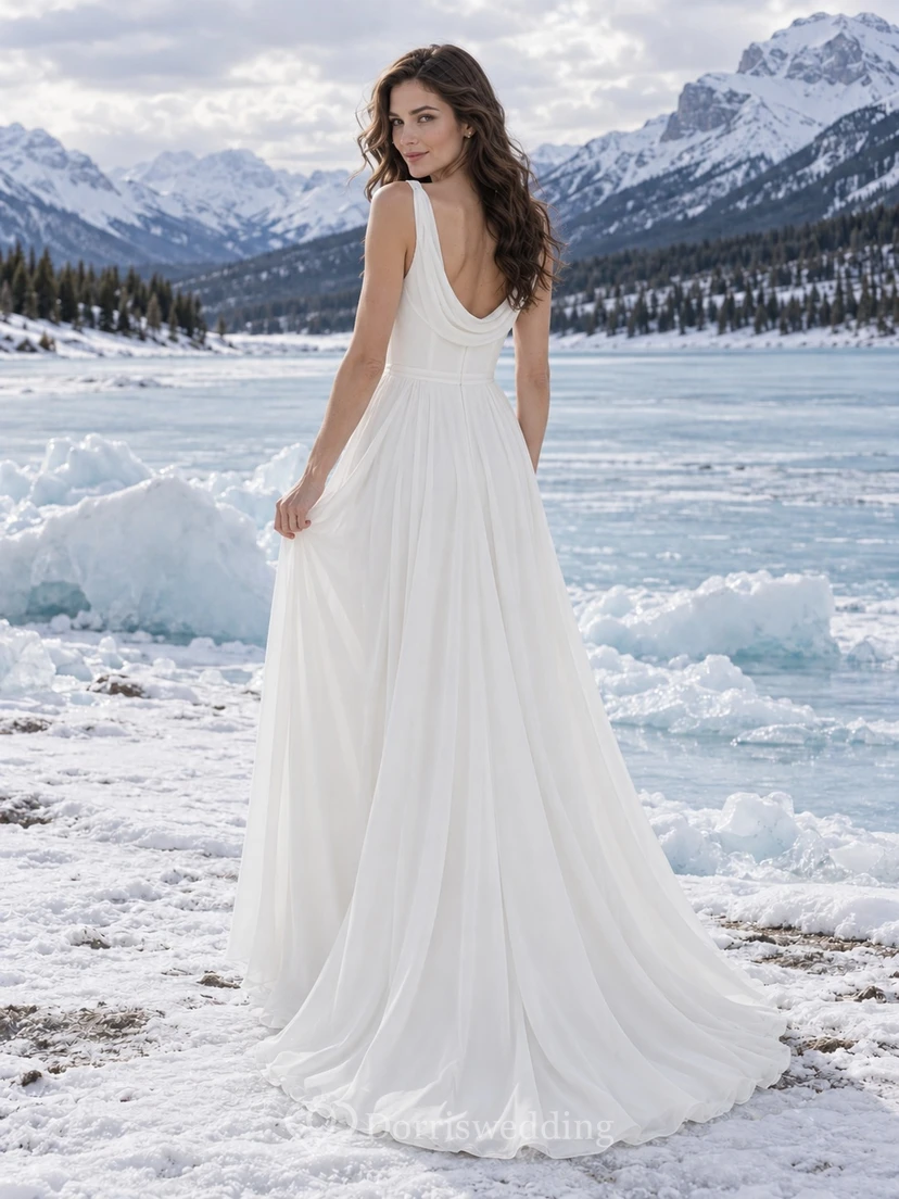 Sencillo vestido de novia de georgette con escote drapeado, tirantes, cintura fruncida y falda amplia en línea A. view 2