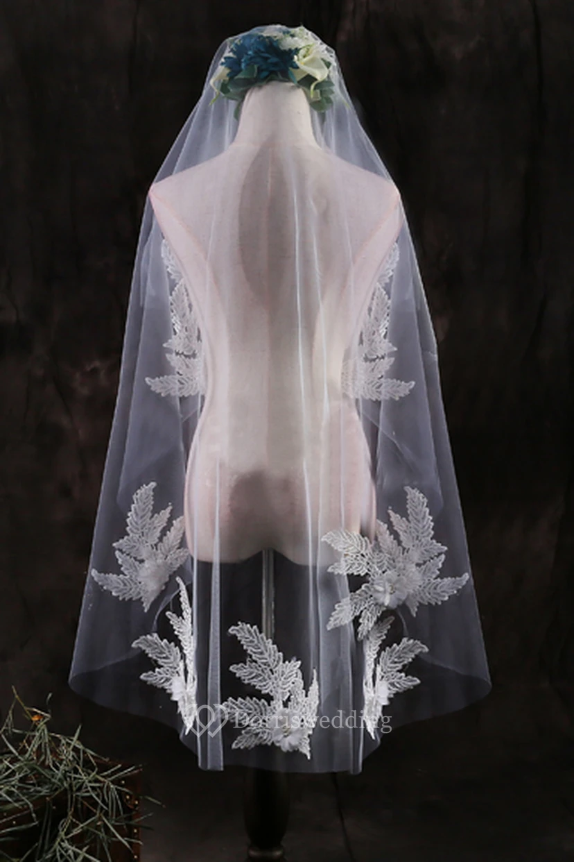 Short Handmade Lace Applique Flower Wedding Veil view 2