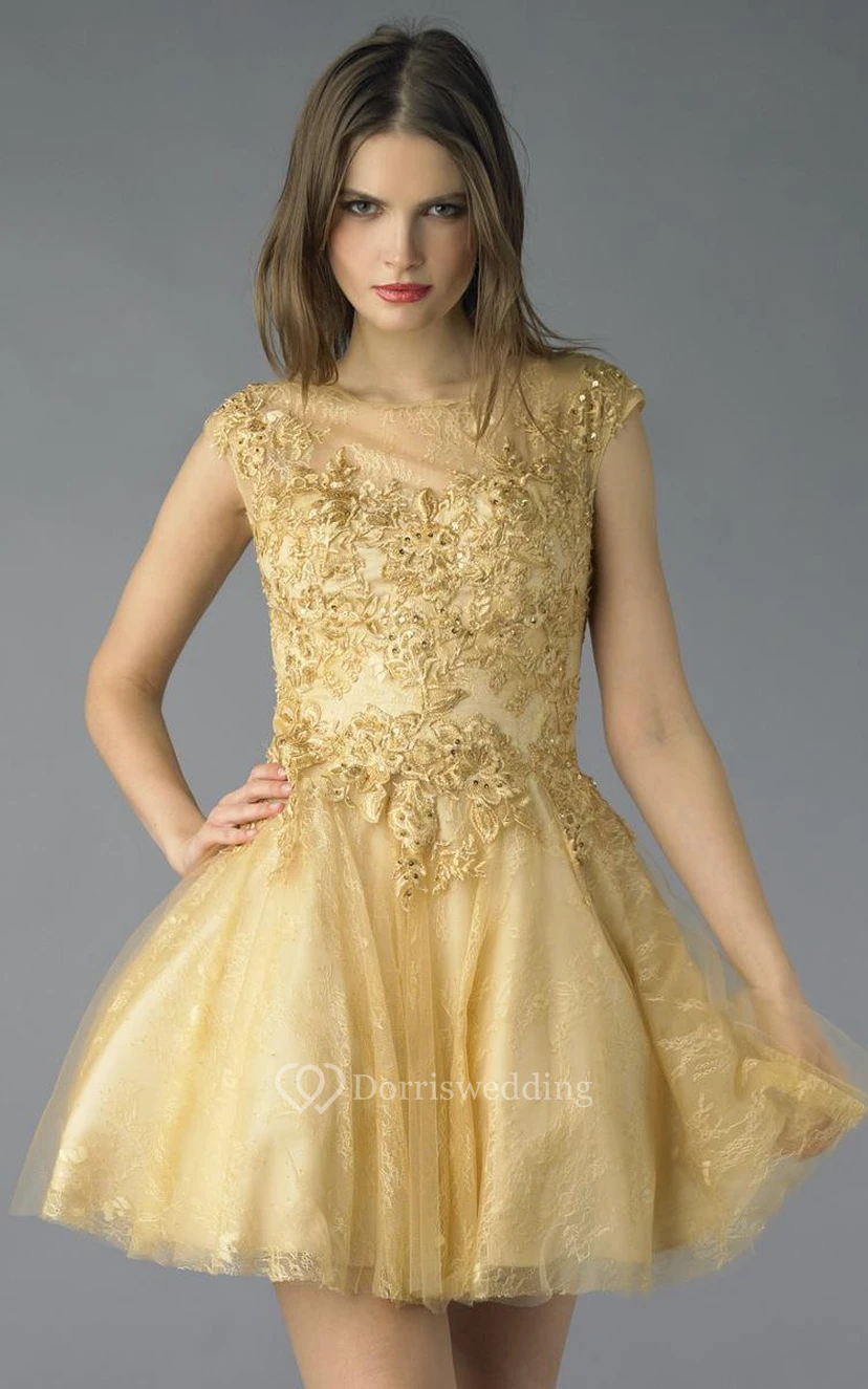 Kurzes Minikleid in A-Linien-Optik mit hohem Kragen und kurzen Ärmeln, Spitze und Illusionseffekt view 7