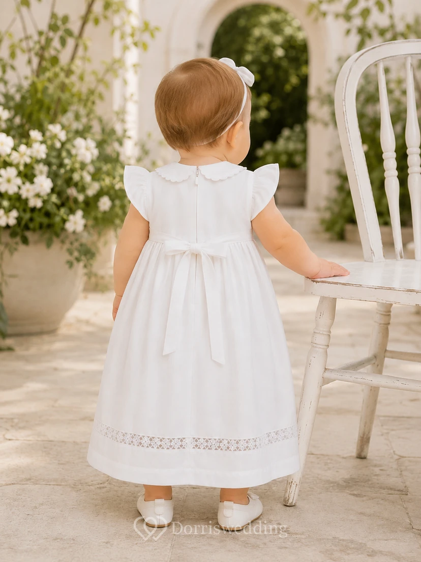 Schlichtes Taufkleid für Babys, A-Linie, Teelänge, Rundhalsausschnitt, Rüschenärmel, Satinrüschenbesatz, Knopfleiste am Rücken view 2
