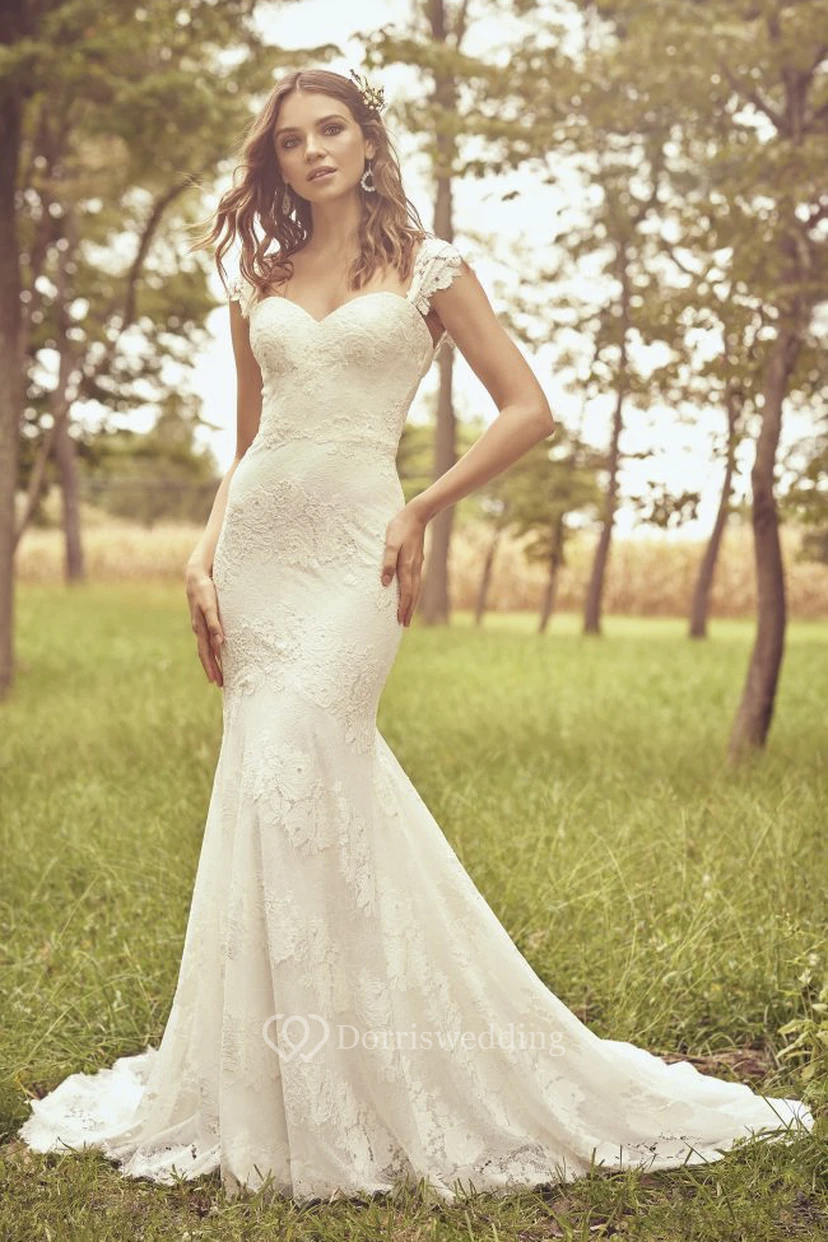 Robe de mariée vintage sirène en dentelle, dos nu, manches courtes et boutons