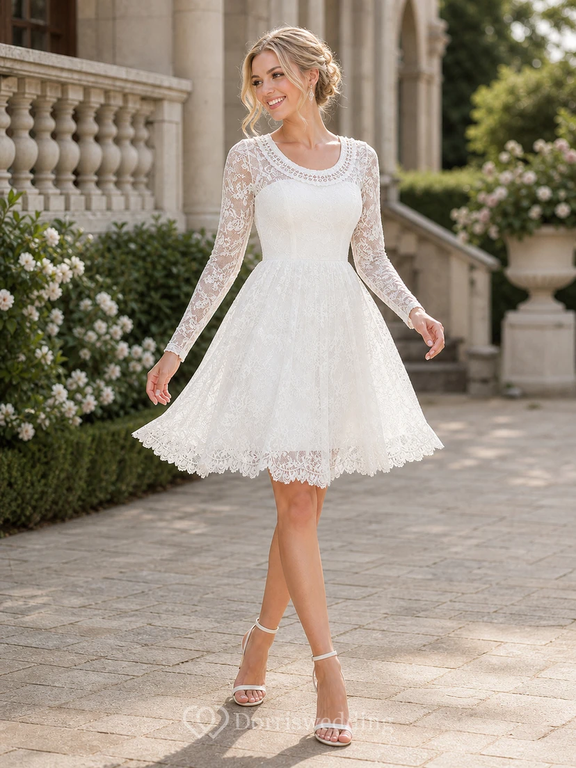 Robe de mariée classique de plage en dentelle à manches longues, longueur genou, ornée de perles view 5