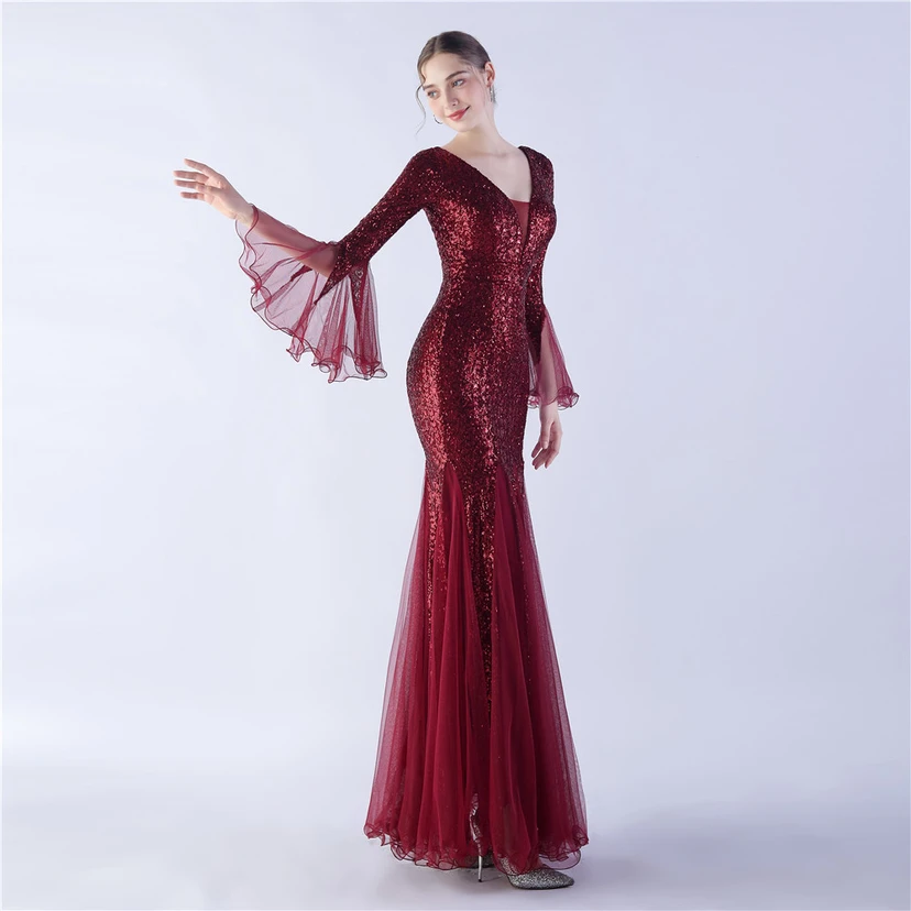 Vestido de noche con lentejuelas, bordado de malla encriptada, estilo artesanal de seda de pez y borde ondulado. view 49