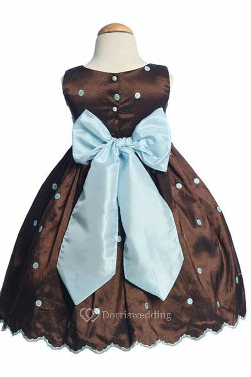 Vestido de niña de flores de tafetán bordado con lazo, largo hasta la rodilla view 2